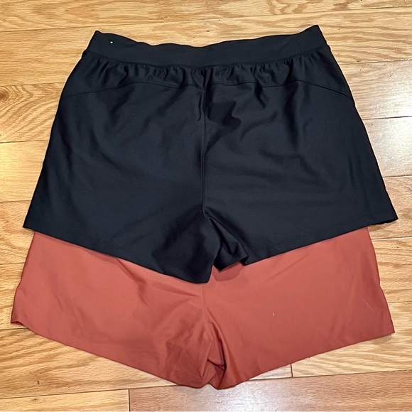 Bundle Old Navy High-Waisted PowerSoft Shorts Size L in Black and Rust 3” inseam - Picture 3 of 9